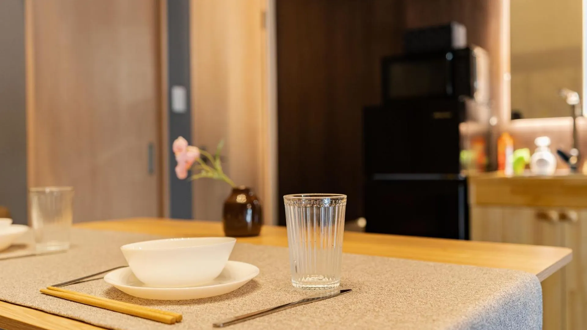 明月荘 Villa Osaka Japan